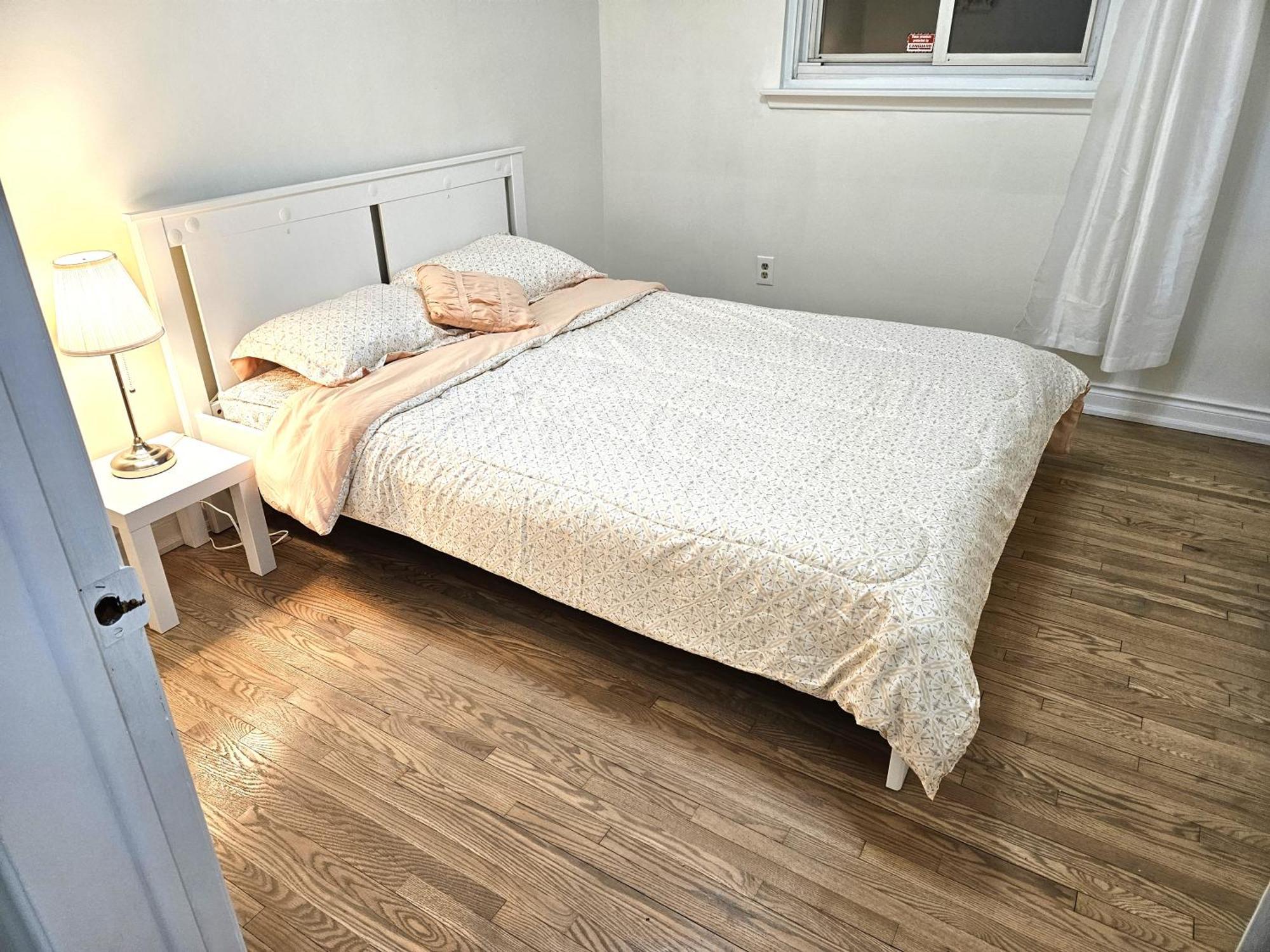 Apartament Charming Detached House Near The Airport Mississauga Zewnętrze zdjęcie