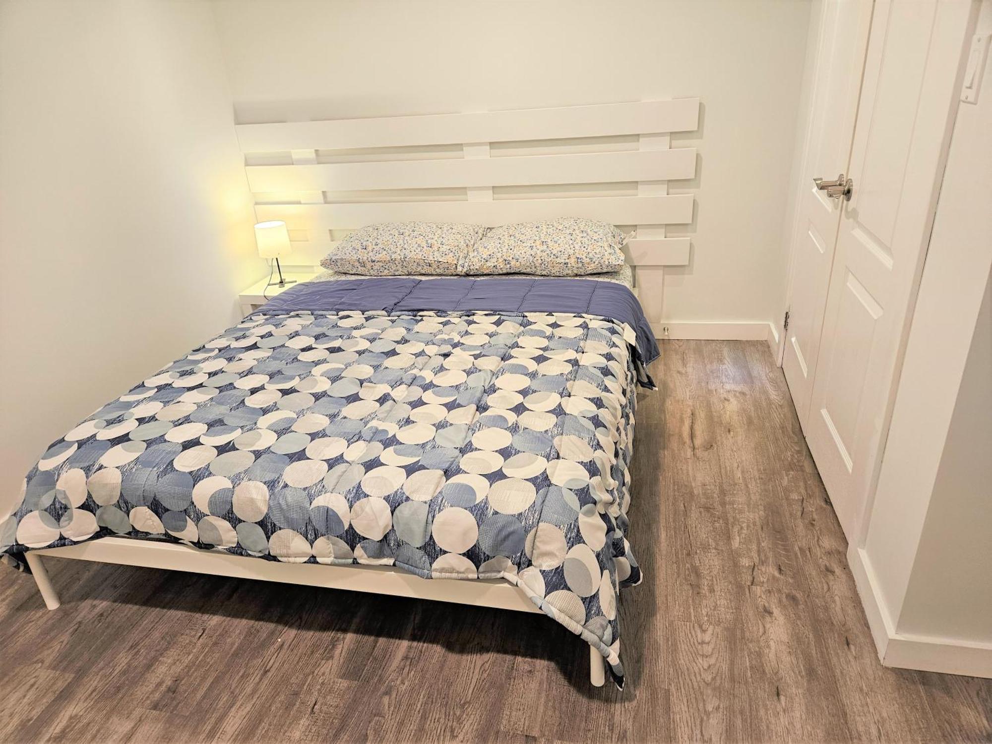 Apartament Charming Detached House Near The Airport Mississauga Zewnętrze zdjęcie